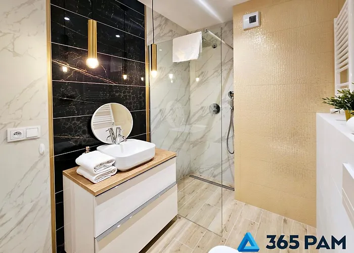 365pam - Luxe - Klimatyzacja, Parking W Cenie Lägenhet Kołobrzeg